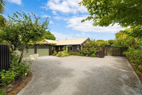 Photo of property in 199a Main North Road, Redwood, Christchurch, 8051