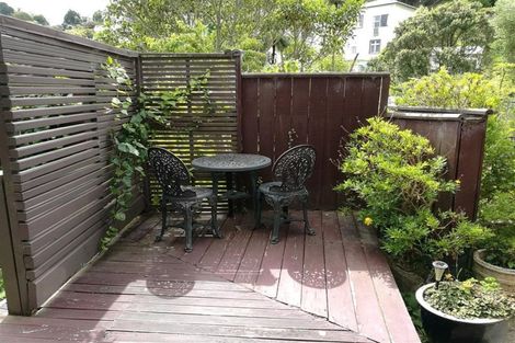 Photo of property in 48 Norway Street, Kelburn, Wellington, 6012