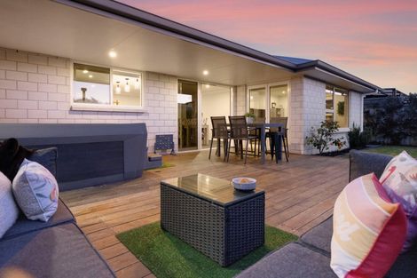 Photo of property in 146 The Boulevard, Papamoa Beach, Papamoa, 3118