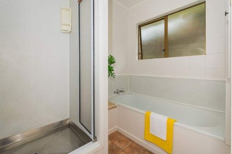 Photo of property in 1/14 Hollyhock Place, Browns Bay, Auckland, 0630