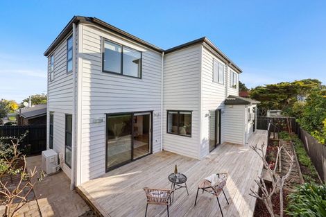 Photo of property in 33a Jillteresa Crescent, Half Moon Bay, Auckland, 2012