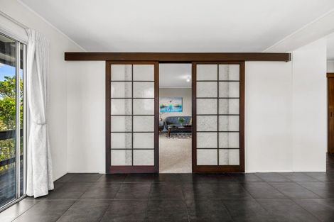 Photo of property in 51 Aberdeen Road, Castor Bay, Auckland, 0620