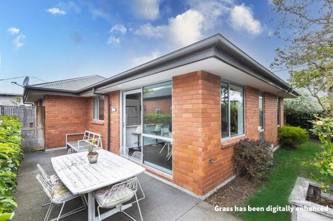Photo of property in 1/11 North Avon Road, Richmond, Christchurch, 8013