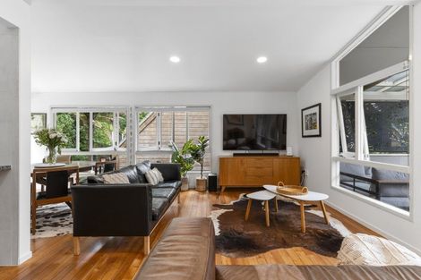 Photo of property in 878 Acacia Bay Road, Acacia Bay, Taupo, 3330