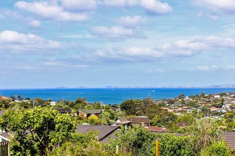 Photo of property in 373 East Coast Road, Mairangi Bay, Auckland, 0630