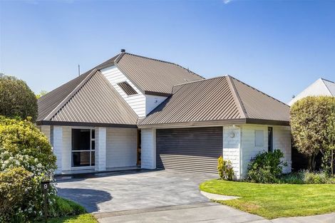 Photo of property in 9 Pentonville Close, Westmorland, Christchurch, 8025