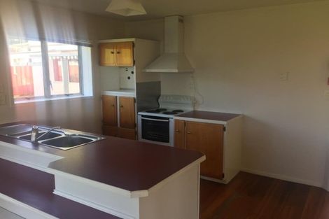 Photo of property in 3 Hawke Place, Pukekohe, 2120