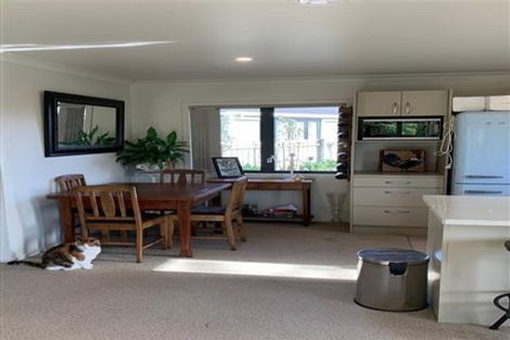 Photo of property in 421a Carrington Street, Upper Vogeltown, New Plymouth, 4310