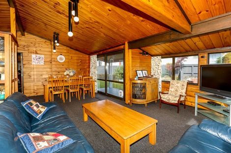 Photo of property in 76 Cumberland Street, Welbourn, New Plymouth, 4312