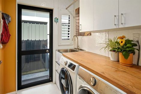 Photo of property in 168 Tasman Street, Nelson, 7010