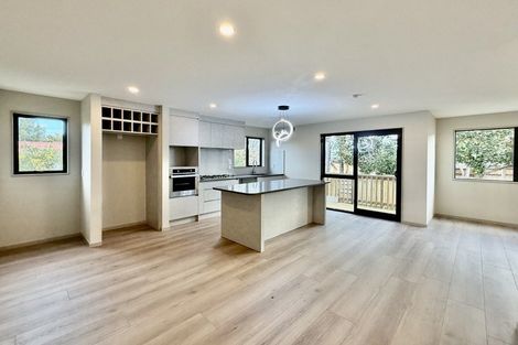 Photo of property in 9a Darren Crescent, Half Moon Bay, Auckland, 2012
