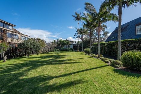 Photo of property in 1/24 Saltburn Road, Milford, Auckland, 0620