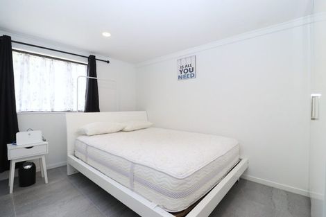 Photo of property in 71 Casuarina Road, Half Moon Bay, Auckland, 2012