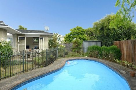 Photo of property in 42 Toorak Avenue, Avonhead, Christchurch, 8042
