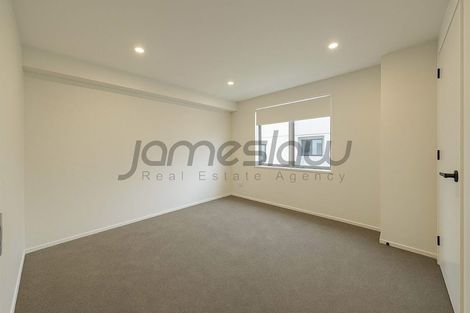 Photo of property in 4/7 Chevis Place, Pakuranga, Auckland, 2010