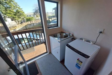 Photo of property in 10 Loughanure Place, Massey, Auckland, 0614