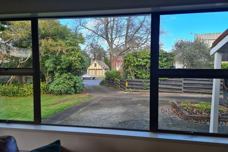 Photo of property in 32 Redwood Grove, Hokowhitu, Palmerston North, 4410