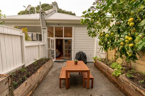 Photo of property in 366a Tinakori Road, Thorndon, Wellington, 6011