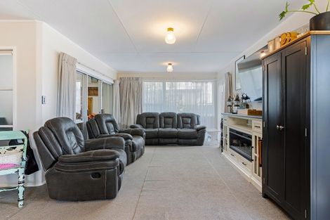 Photo of property in 229 Chartwell Avenue, Whangamata, 3620