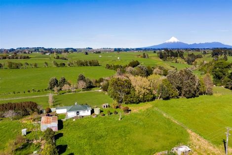 Photo of property in 36 Waiau Road, Onaero, Waitara, 4383