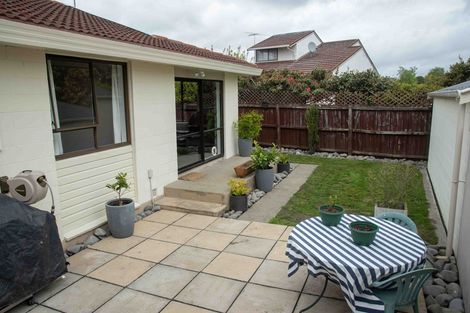 Photo of property in 2/323 Sawyers Arms Road, Bishopdale, Christchurch, 8053