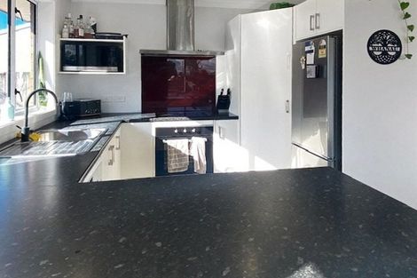 Photo of property in 12 Cicada Place, Kihikihi, Te Awamutu, 3800