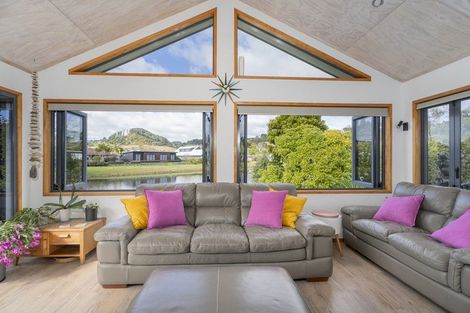 Photo of property in 13 Martin Place, Cooks Beach, Whitianga, 3591