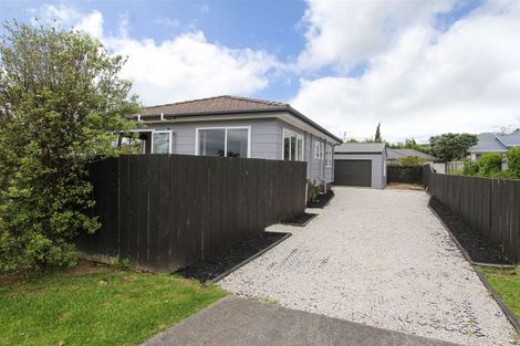 Photo of property in 25 Crispe Road, Clarks Beach, 2122