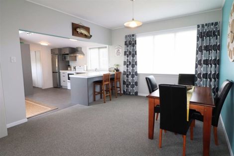 Photo of property in 45 Avenue Road, West End, Timaru, 7910