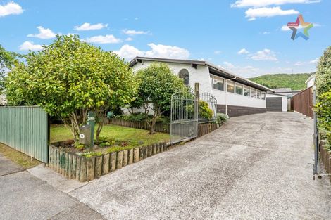 Photo of property in 325 Wellington Road, Wainuiomata, Lower Hutt, 5014