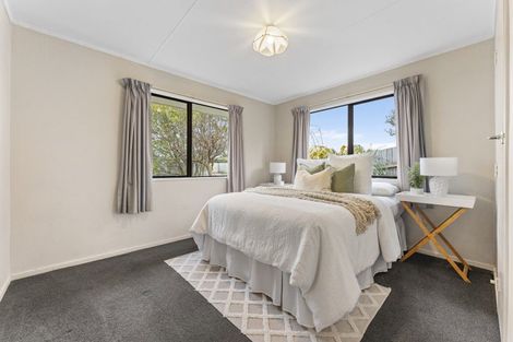 Photo of property in 72 Fraser Drive, Feilding, 4702