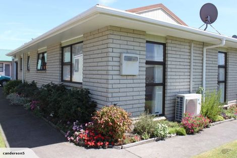 Photo of property in 66a Whiteley Street, Moturoa, New Plymouth, 4310