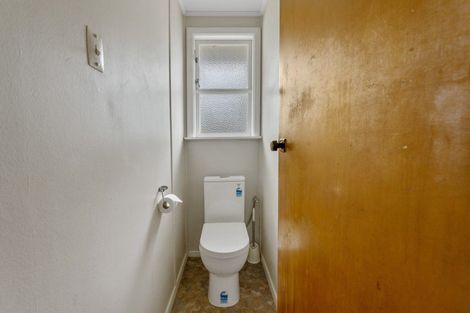 Photo of property in 221 Te Rangitautahanga Road, Turangi, 3334