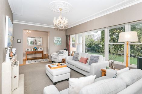 Photo of property in 18 Fairfield Road, Fairfield, Hamilton, 3214