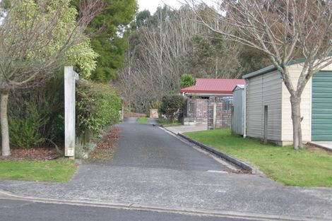 Photo of property in 14 Essendon Court, Glenview, Hamilton, 3206