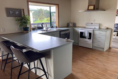 Photo of property in 166 Torkar Road, Clarks Beach, 2122