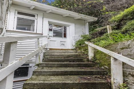 Photo of property in 49 Adams Terrace, Aro Valley, Wellington, 6021