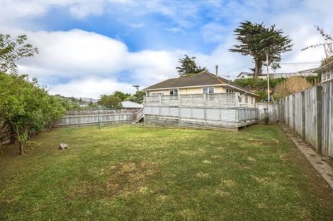 Photo of property in 61 Jillett Street, Titahi Bay, Porirua, 5022