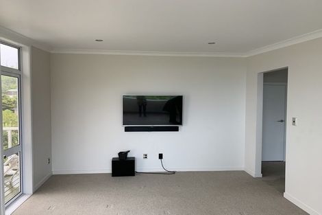 Photo of property in 105 Dowse Drive, Maungaraki, Lower Hutt, 5010