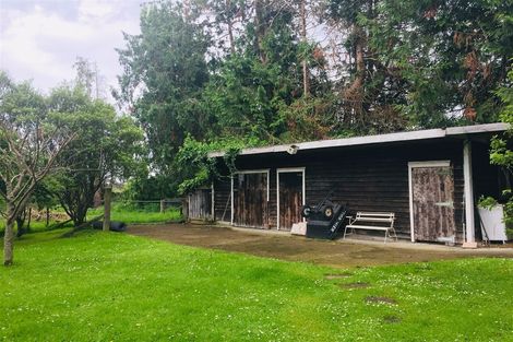 Photo of property in 141 Kawiu Road, Levin, 5510