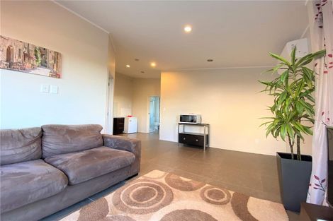 Photo of property in 152a Weatherly Road, Torbay, Auckland, 0630