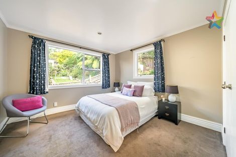 Photo of property in 2/150 Tirohanga Road, Tirohanga, Lower Hutt, 5010