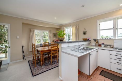 Photo of property in 110 Brandon Street, Featherston, 5710