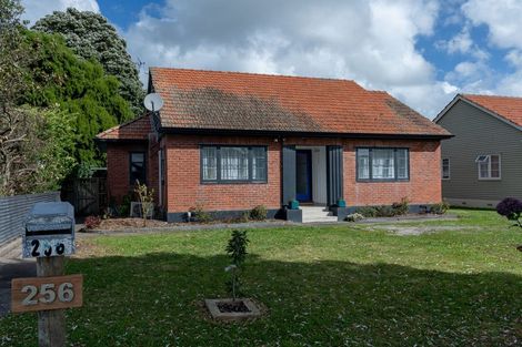 Photo of property in 256 College Street, West End, Palmerston North, 4412