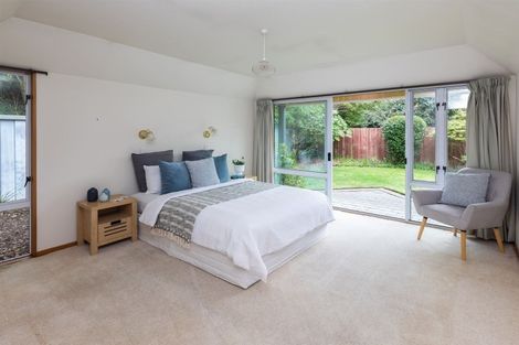 Photo of property in 255 Avonhead Road, Avonhead, Christchurch, 8042