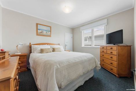 Photo of property in 6 Woodford Avenue, Henderson, Auckland, 0610