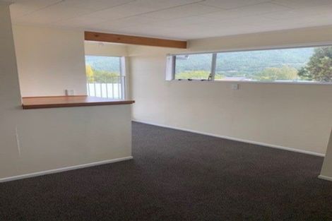 Photo of property in 6 Haylock Grove, Totara Park, Upper Hutt, 5018