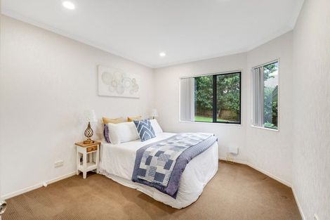 Photo of property in 17 Jacanas Place, Unsworth Heights, Auckland, 0632