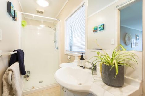 Photo of property in 1097 Papamoa Beach Road, Papamoa Beach, Papamoa, 3118