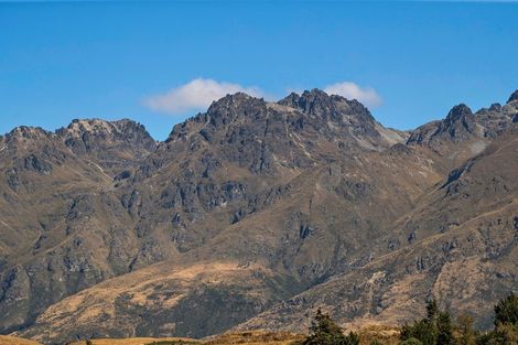 Photo of property in 5 Curvey Court, Jacks Point, 9371